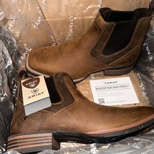 Ariat Men's Tan Leather Chelsea Boots